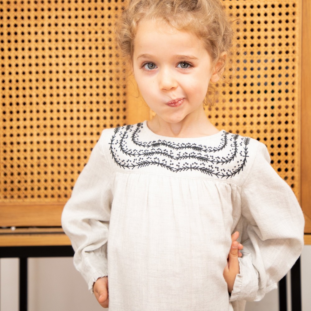 Embroidered dress Neige ecru/grey