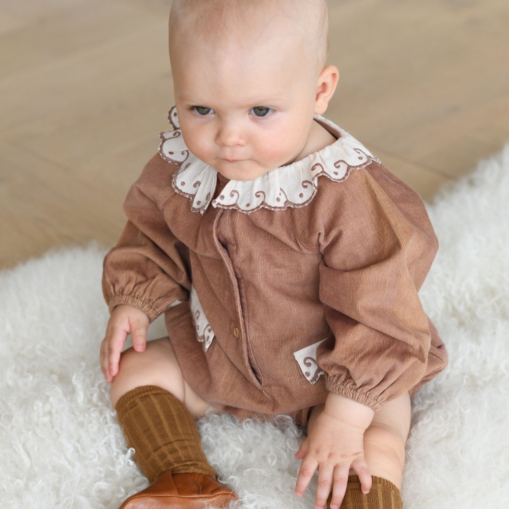 Romper in baby corduroy with embroidered collar Paloma