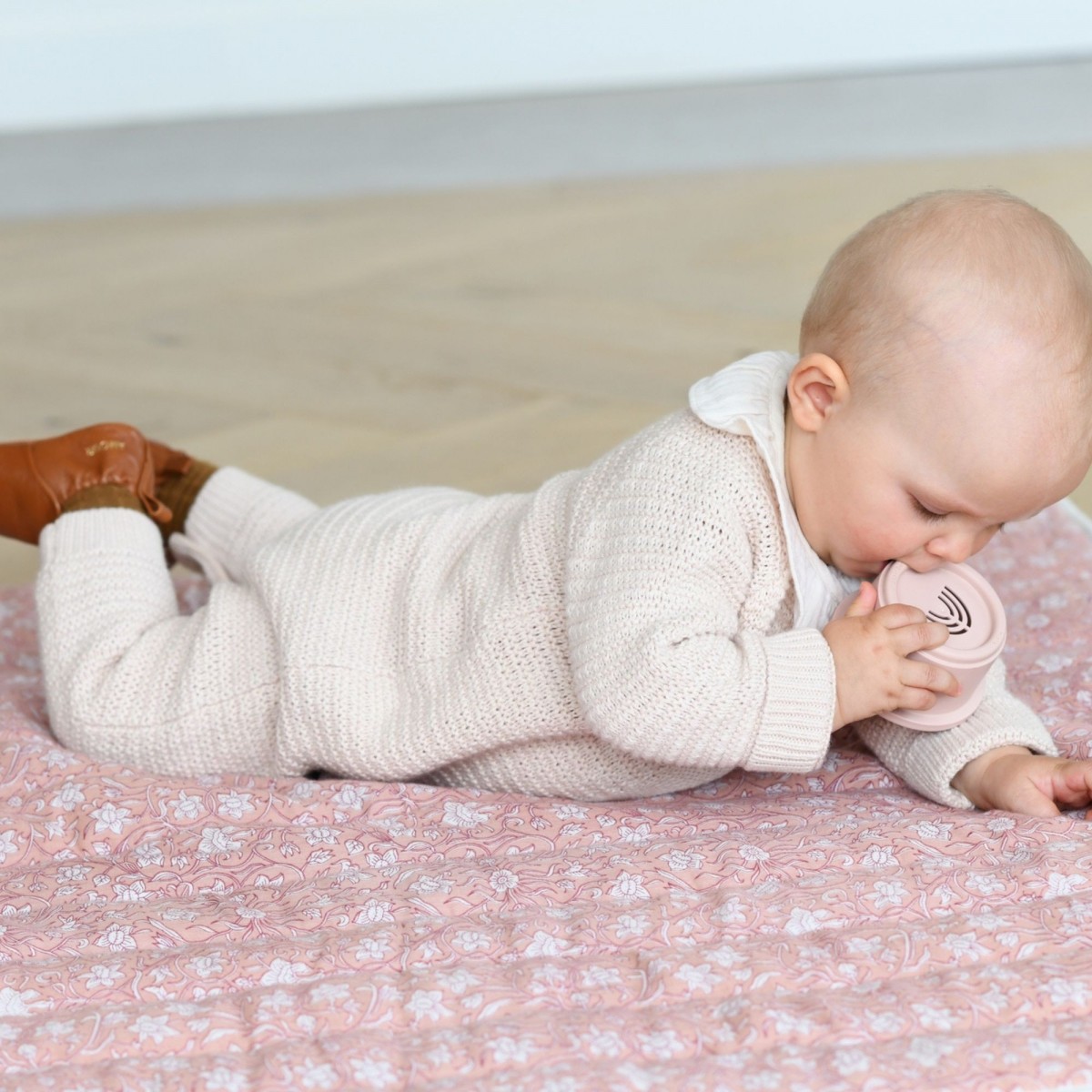 Unisex baby romper with gathered collar Eden