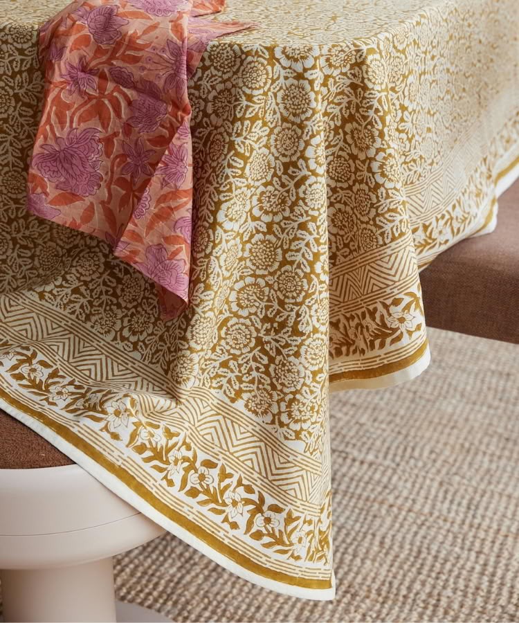 TABLECLOTHS